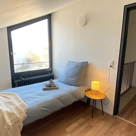 K41 I Ruhiges Haus Mit Garten Fuer 8 Personen I Naehe Messe & A81 Stuttgart Appartamento